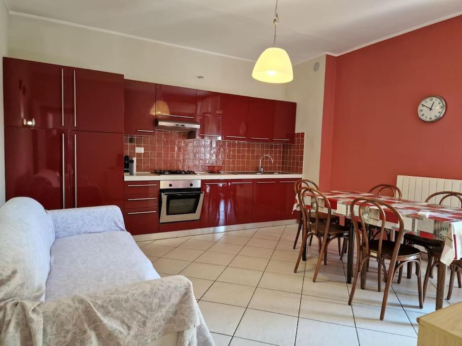 Appartement 50 Metri Dal Mare - Free Parking E A/C à Pietra Ligure Extérieur photo