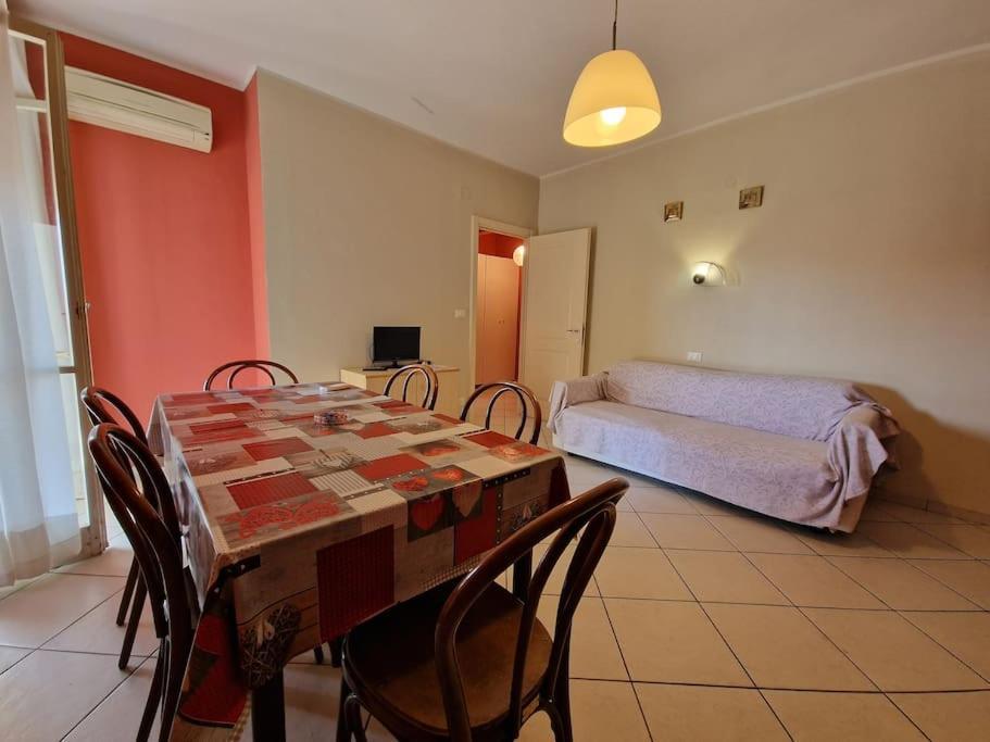 Appartement 50 Metri Dal Mare - Free Parking E A/C à Pietra Ligure Extérieur photo
